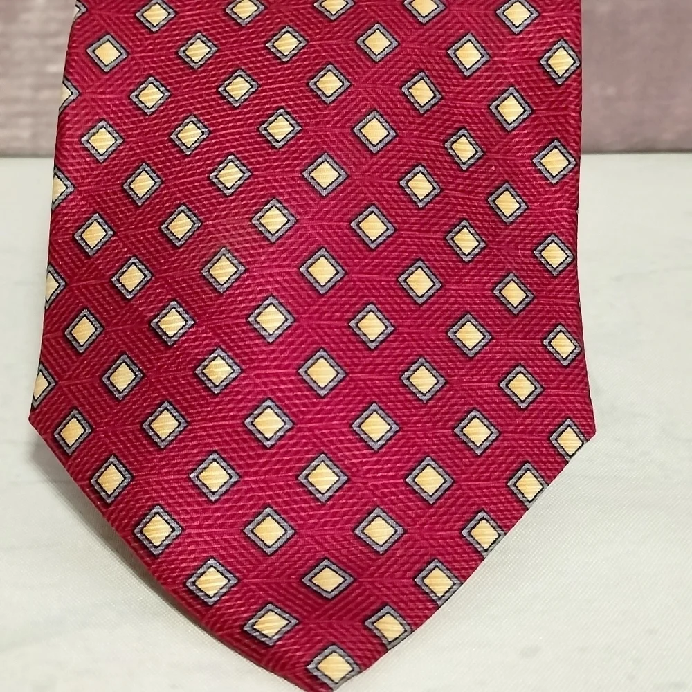 Park Avenue by Warner Geometric Patterned Tie Necktie Red Yellow Square Woven